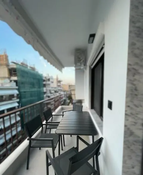 Family Friendly Apartment In Thessaloniki Greece